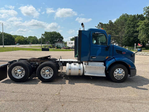 2017 Peterbilt 579