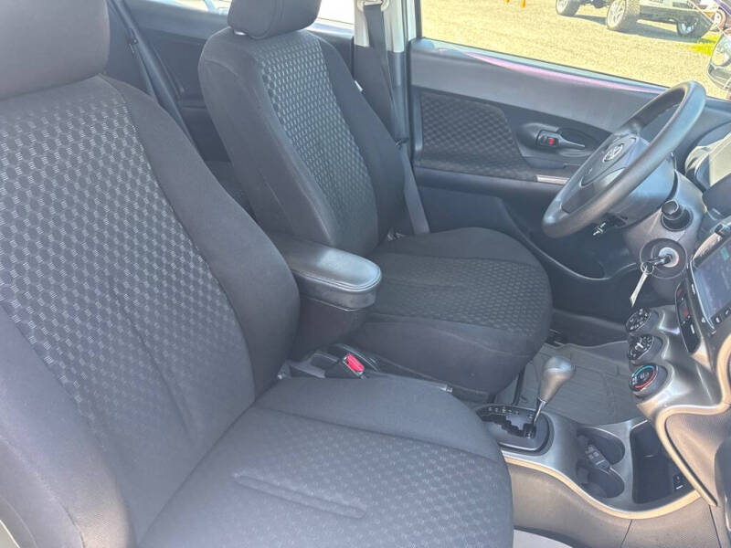 2011 Scion xD