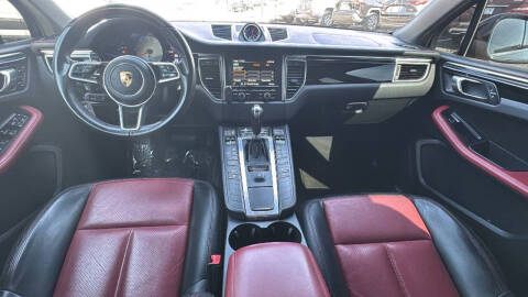 2016 Porsche Macan S