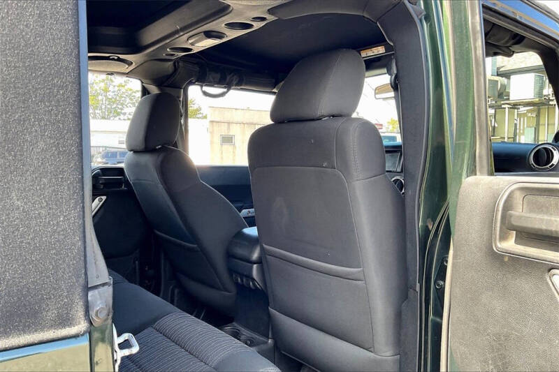 2011 Jeep Wrangler Unlimited Sahara