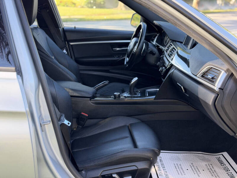 2018 BMW 3 Series 330i