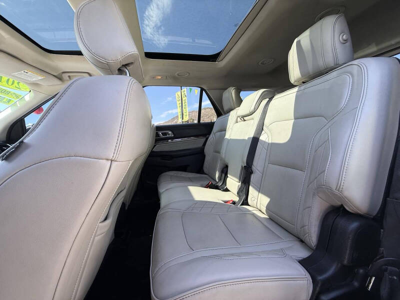 2017 Ford Explorer Platinum