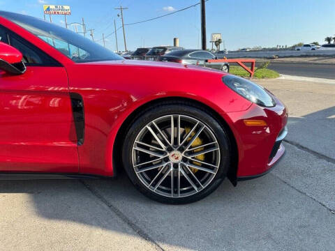 2017 Porsche Panamera 4S