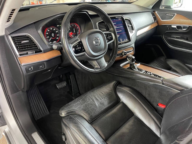 2017 Volvo XC90 T6 Inscription