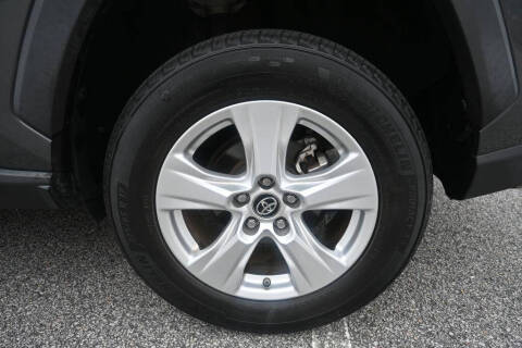 2020 Toyota RAV4 Hybrid LE