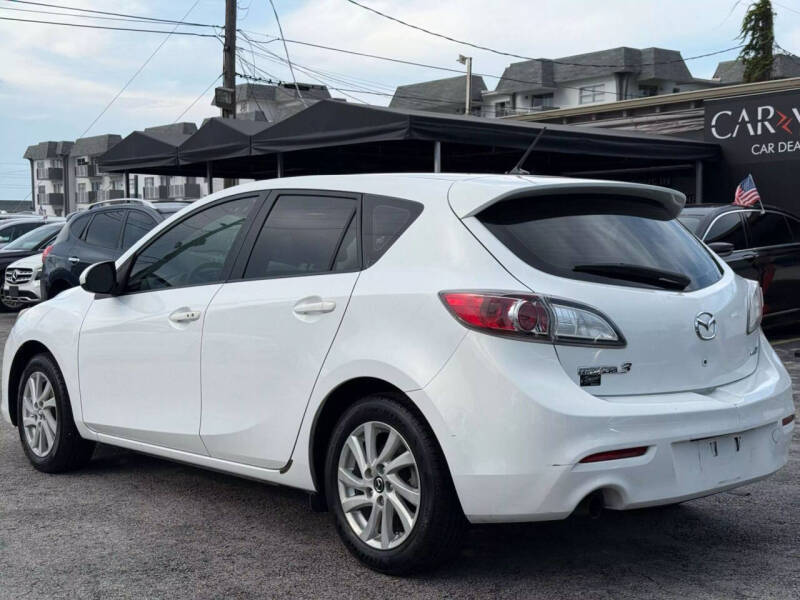 2013 Mazda MAZDA3 i Touring