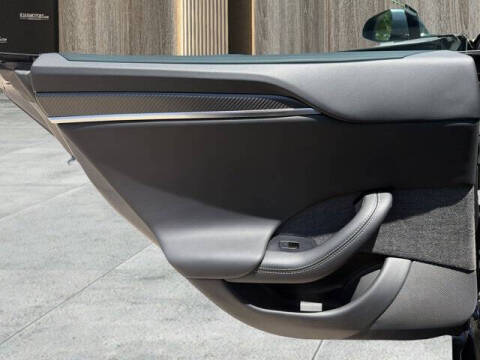 2022 Tesla Model S Plaid