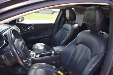 2016 Chrysler 200 C