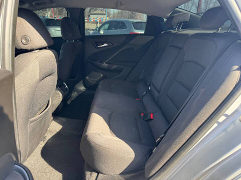 2017 Chevrolet Malibu LT