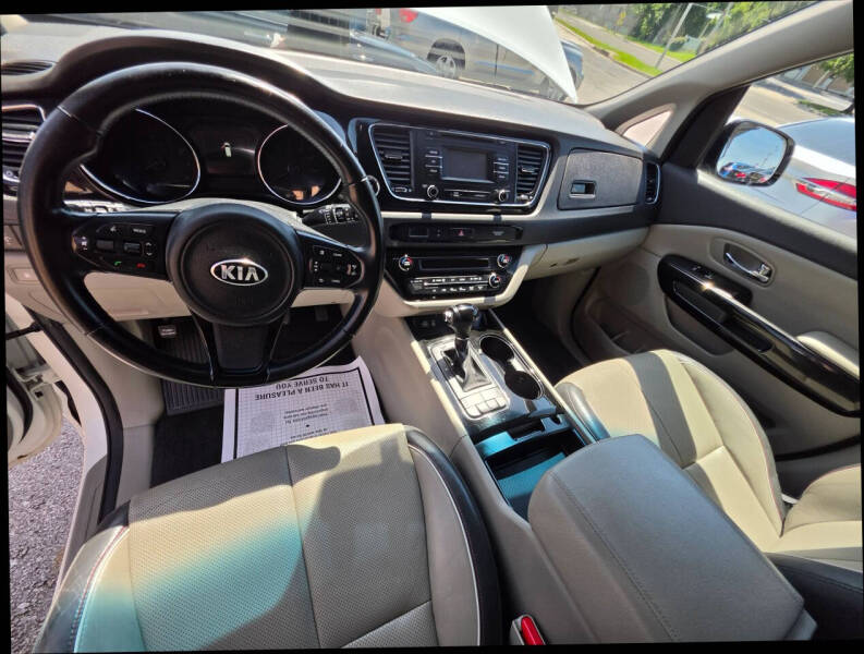 2016 Kia Sedona
