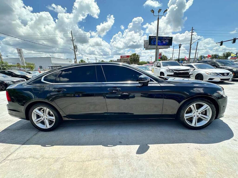 2018 Volvo S90 T5 Momentum