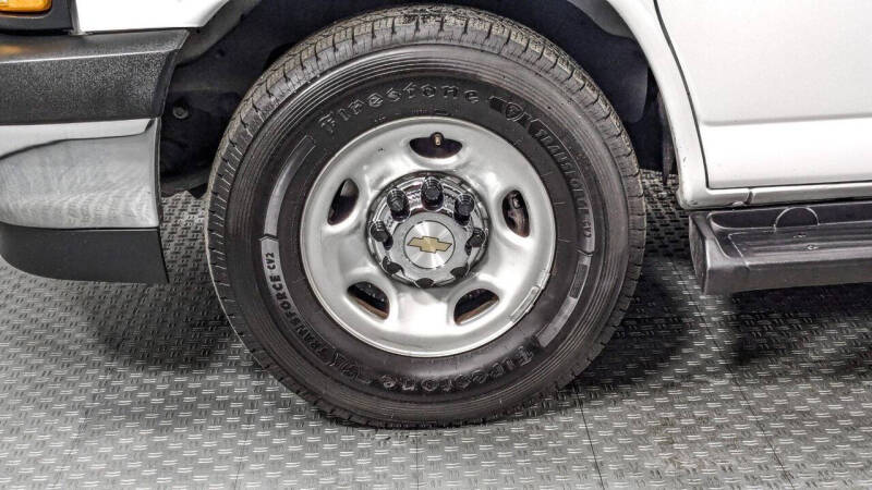 2023 Chevrolet Express LT 3500
