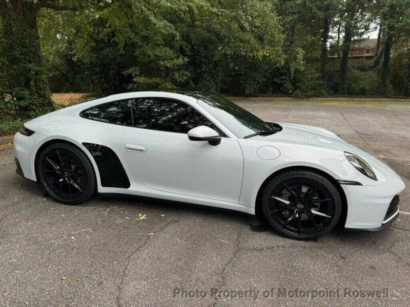 2025 Porsche 911 Carrera