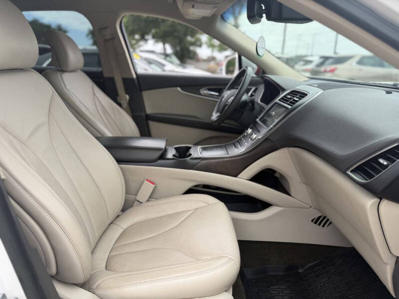 2017 Lincoln MKX Select