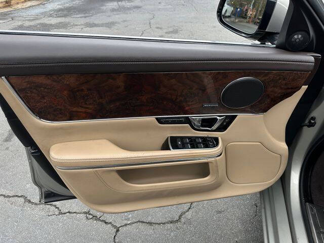 2014 Jaguar XJ