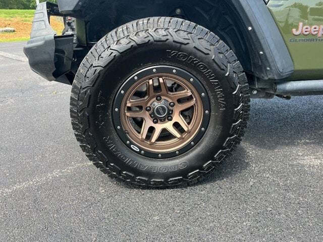 2022 Jeep Gladiator 13