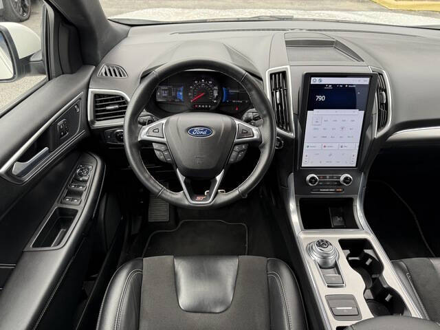 2023 Ford Edge ST