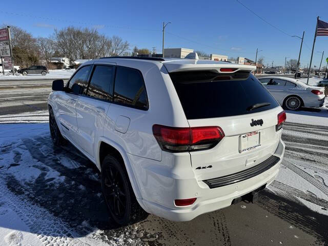 2017 Jeep Grand Cherokee Altitude