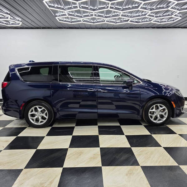 2018 Chrysler Pacifica Touring Plus
