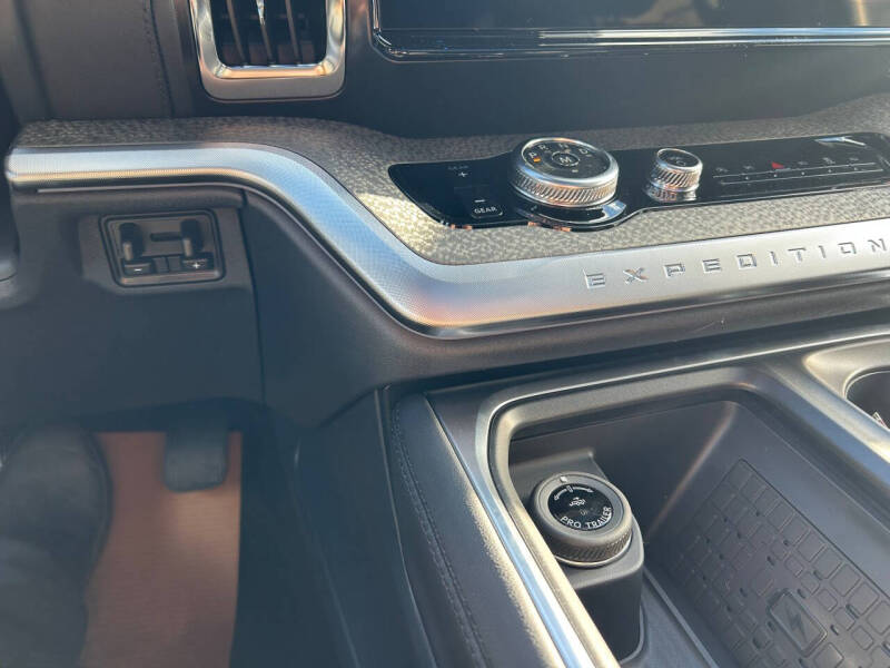 2025 Ford Expedition Tremor