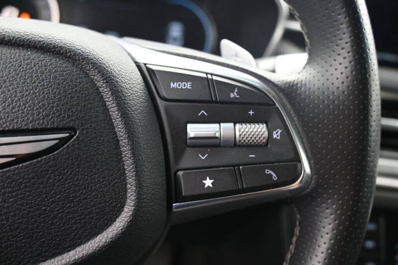 2025 Genesis G70