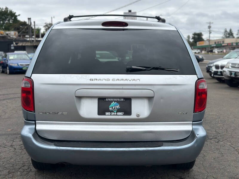 2005 Dodge Grand Caravan SXT