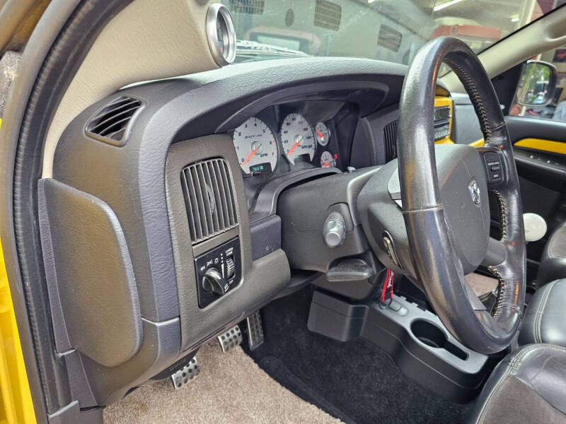2005 Dodge Ram 1500 SRT-10