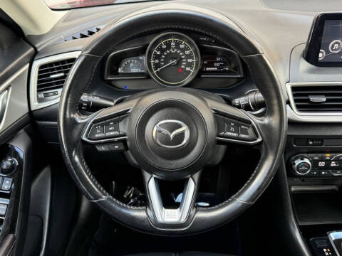 2017 Mazda MAZDA3 Touring