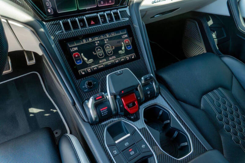 2023 Lamborghini Urus S