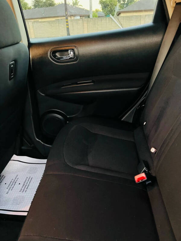 2015 Nissan Rogue Select S