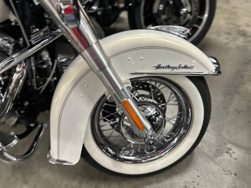 2015 Harley-Davidson FLSTC103