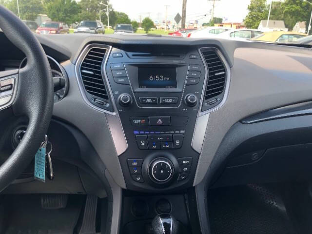 2016 Hyundai Santa Fe SE