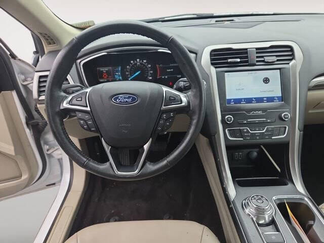 2020 Ford Fusion SEL