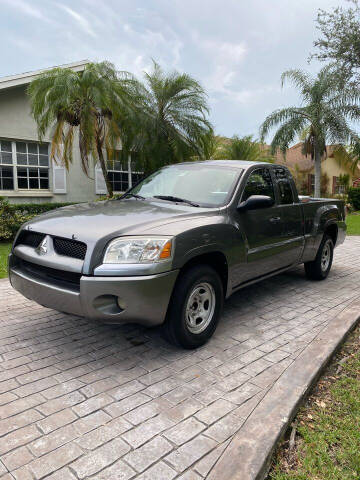 2008 Mitsubishi Raider for sale at CARS AMAZON LLC in Miami FL