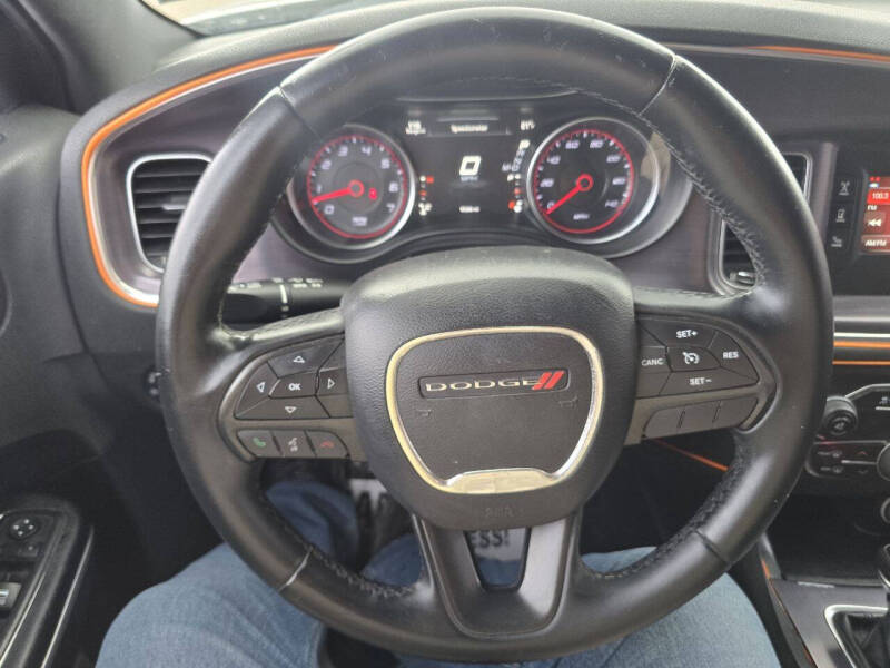 2016 Dodge Charger SE