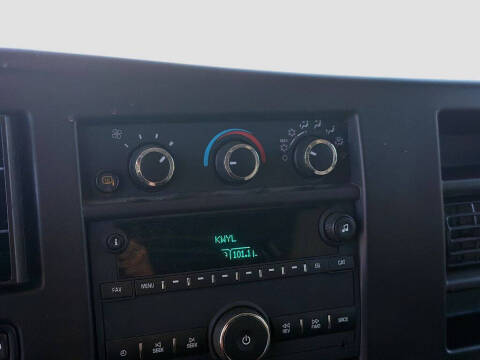 2025 Chevrolet Express 3500