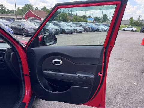 2015 Kia Soul +