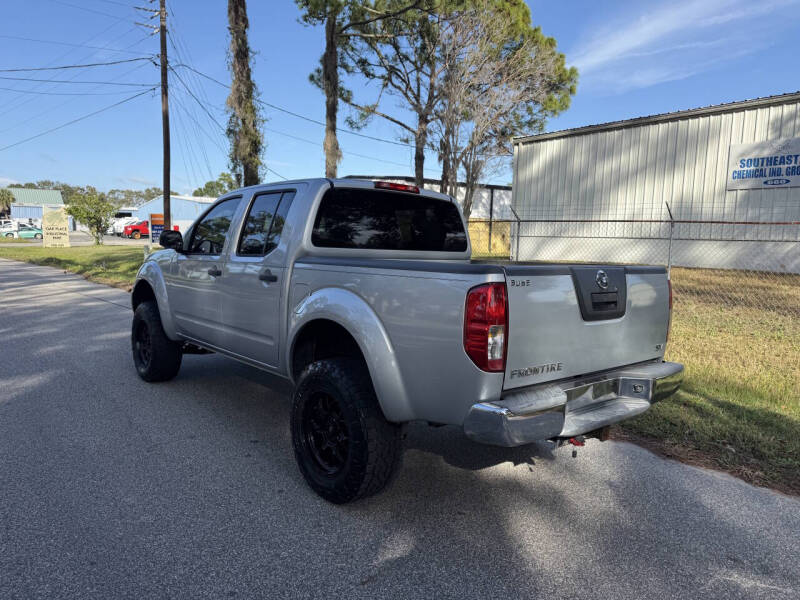 2011 Nissan Frontier SV V6