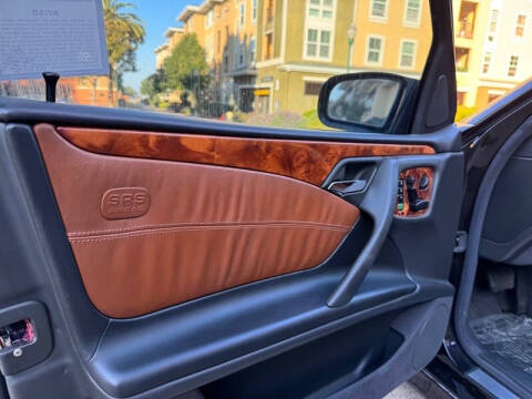 2000 Mercedes-Benz E-Class E 320