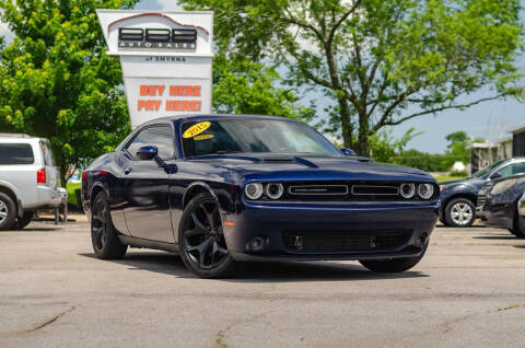 2015 Dodge Challenger SXT Plus
