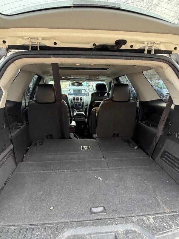 2011 GMC Acadia Denali