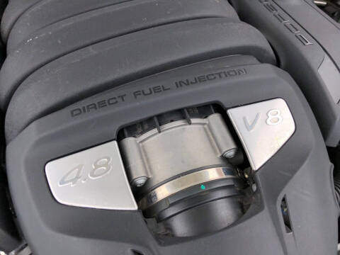 2013 Porsche Cayenne GTS