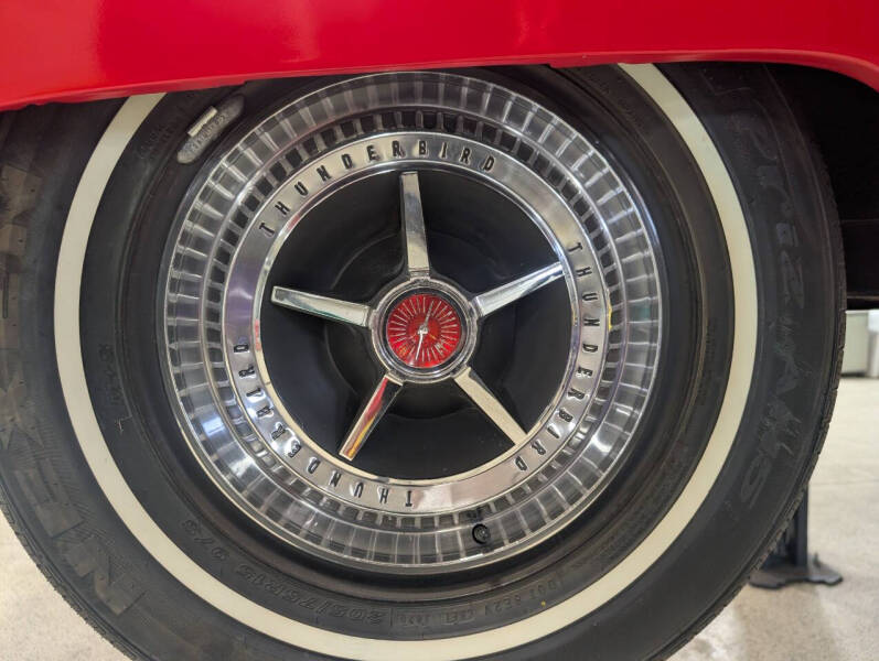 1965 Ford Thunderbird