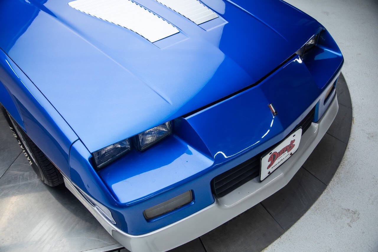1989 Chevrolet Camaro 30