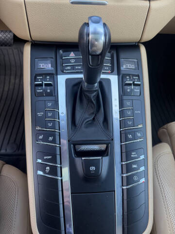 2017 Porsche Macan S
