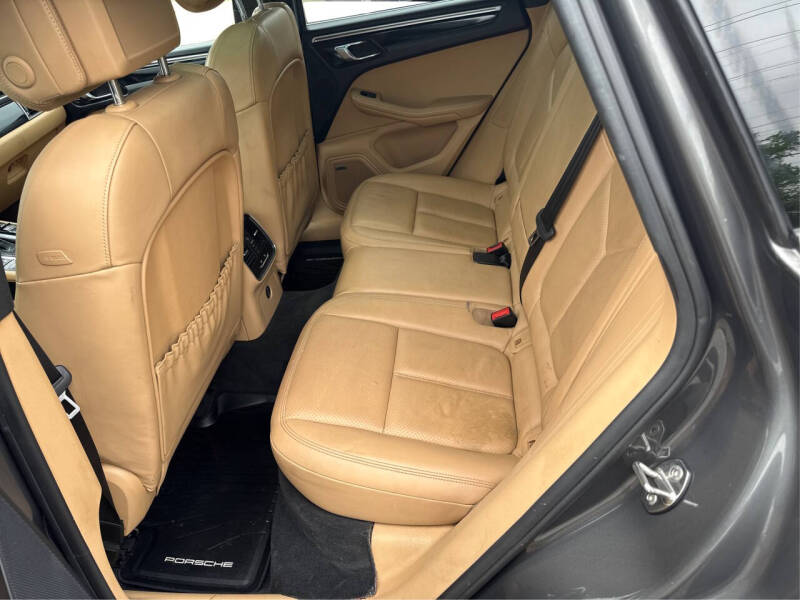 2018 Porsche Macan S