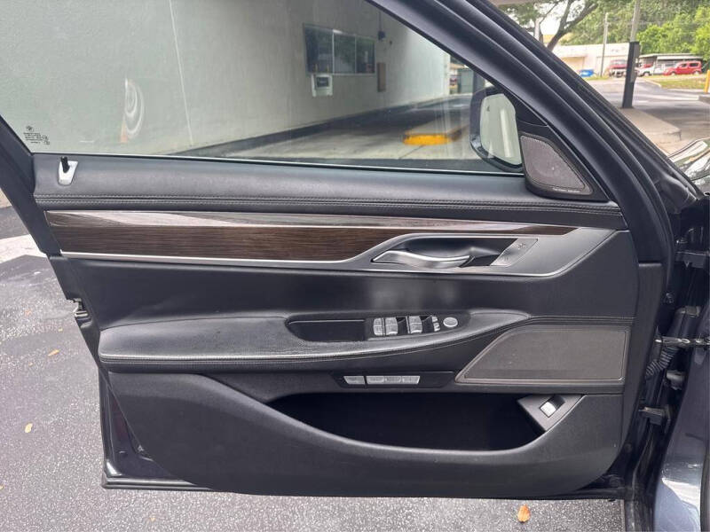 2016 BMW 7 Series 740i