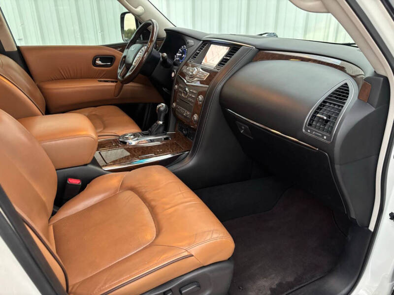2016 Infiniti QX80