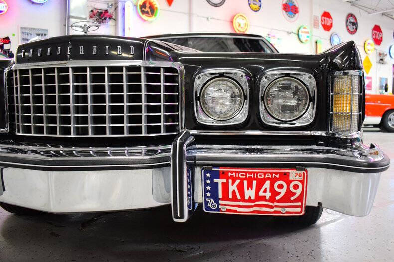 1976 Ford Thunderbird