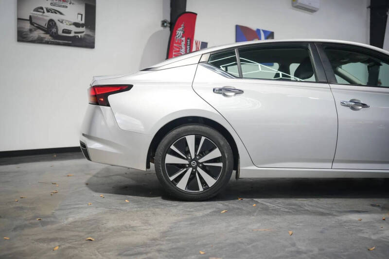 2021 Nissan Altima 2.5 SV